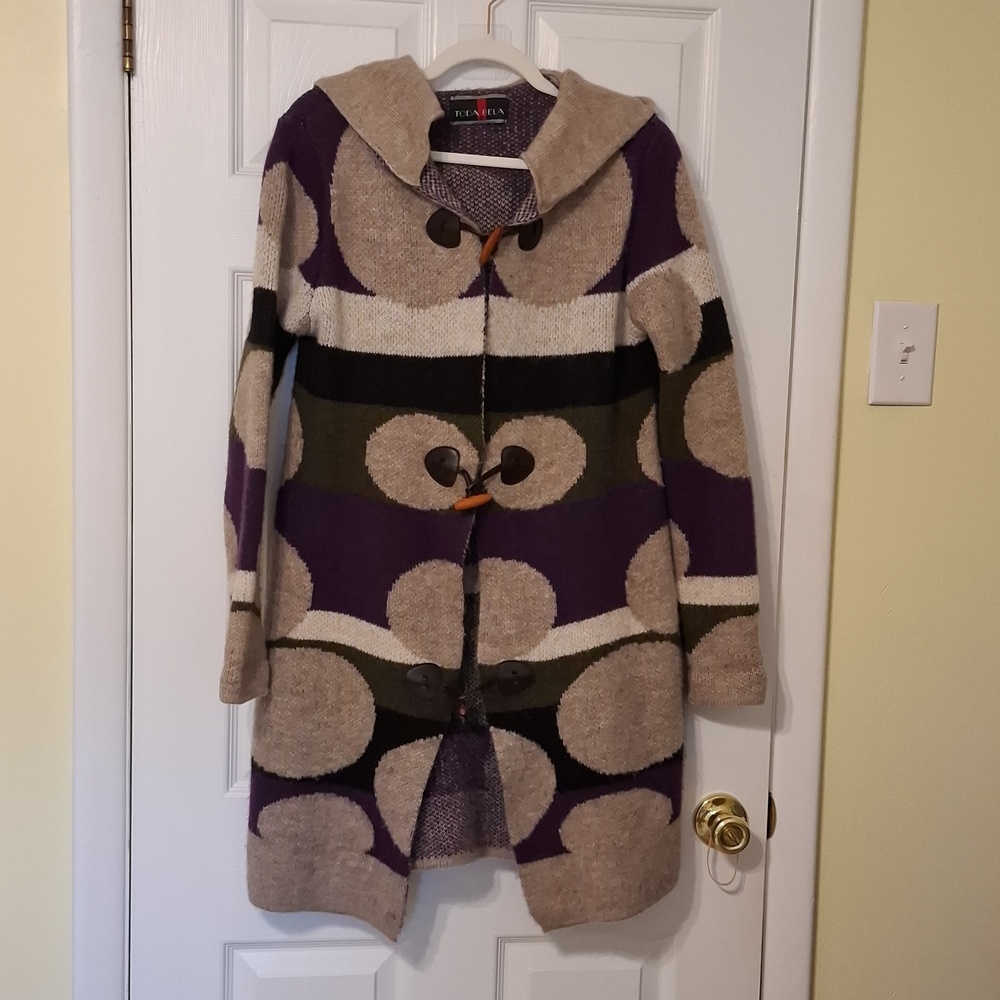 Toda Bela sz M, sweater coat in beige, plum, olive green with toggle buttons